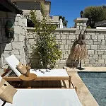 Detached House With Pool In Alacati 빌라
