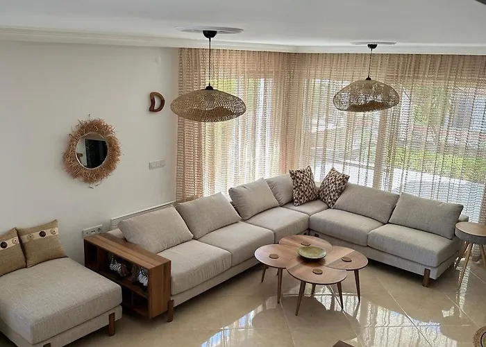 Detached House With Pool In Alaçatı Villa