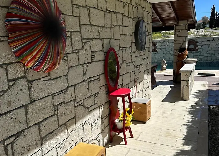 Villa Detached House With Pool In Alaçatı Çeşme