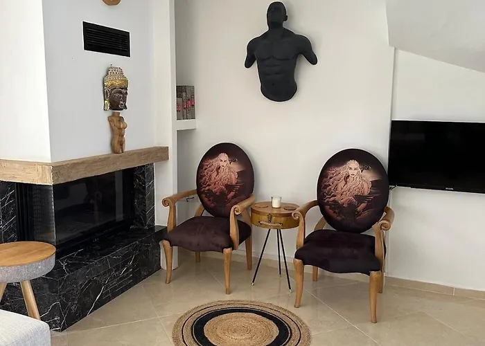 Detached House With Pool In Alaçatı * Çeşme